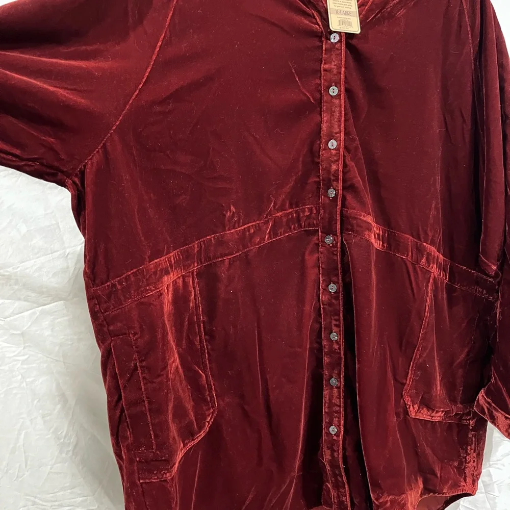 Natural Life Laid Back Velvet Button Down - Picture 7 of 9